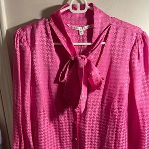 Veronica beard pink blouse